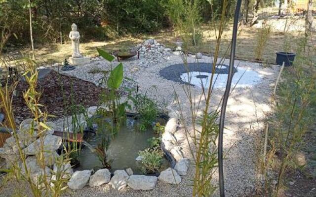 Maison d'Hôtes « Le Chabassole » B&B