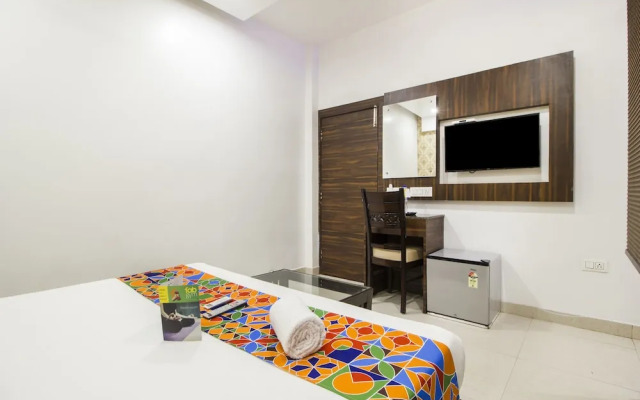 OYO Flagship 29074 Golden Temple Road