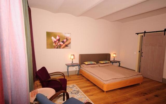 LANDHAUS-FURTH8
