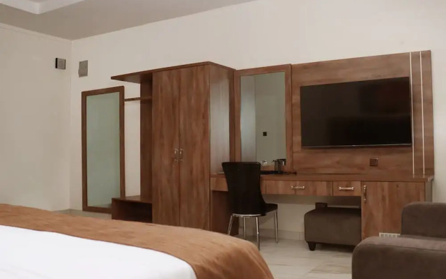 Huxton Hotel