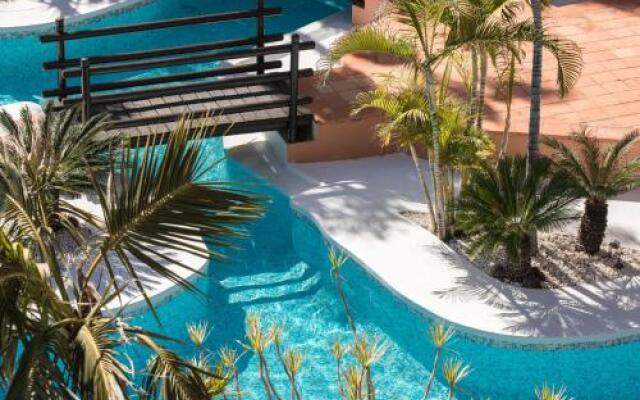 Bahía Beach Apartments Estepona