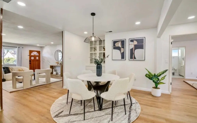 @ Marbella Lane - Stylish Cozy4br in Siliconvalley