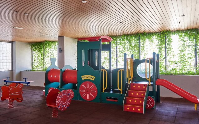 Play Residence At Atlantis