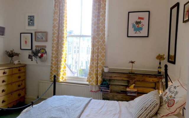 Quirky 2 Bedroom Apartment in Montpelier