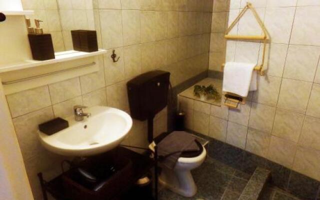 Leia Guest House