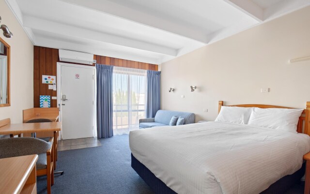 Banjo Paterson Motor Inn