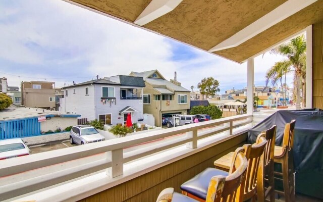 Beach Style 3 - 6 Br Home