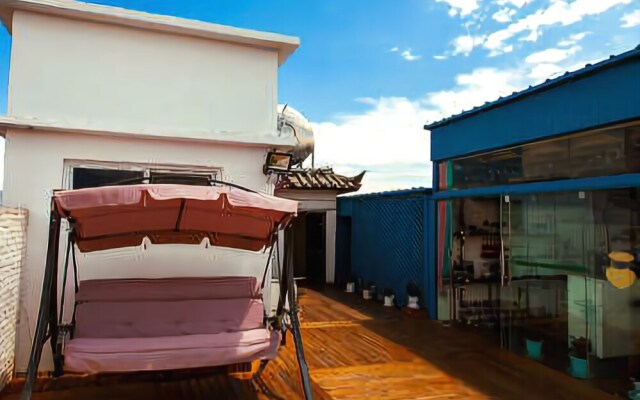 Lijiang Flower Theme Hostel