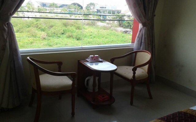 Nhat Nhat Hotel