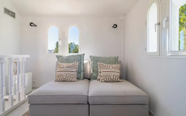 Sanders Beach - Stunning Villa Near Puerto Banus