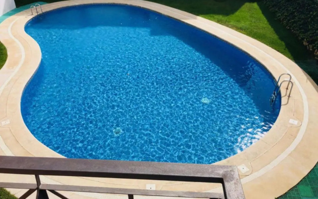 Apartamento con terraza y piscina en Malgrat de Mar