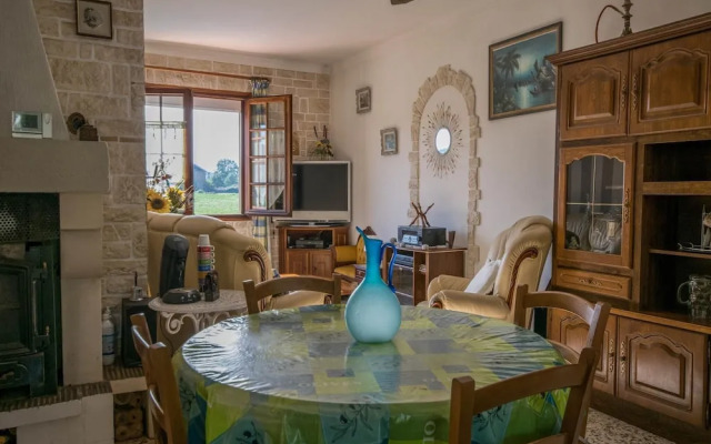 Cozy Holiday Home in Montayral With Swimming Pool