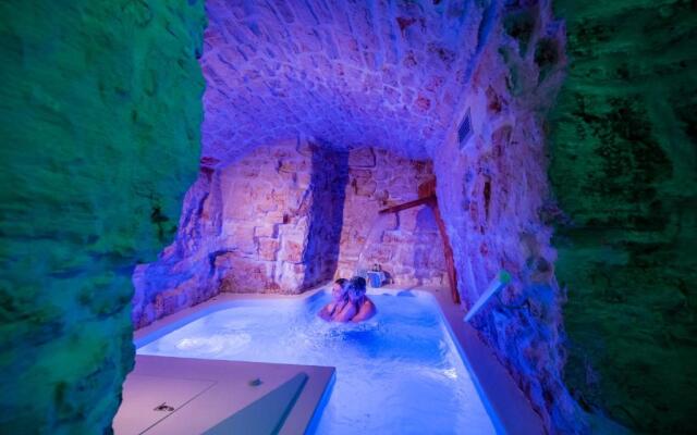 Petra Suite