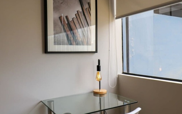 w Elegant 1BR in San Isidro