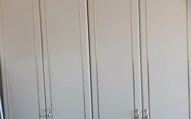 Apartment-sleeps3-parking-garden-internet