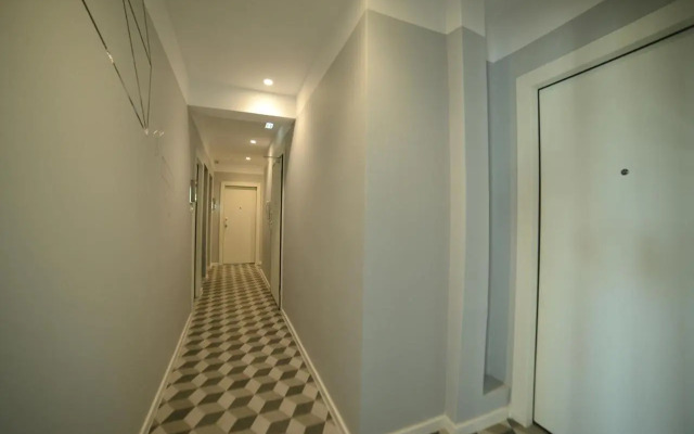 Mazi7thfloor #1