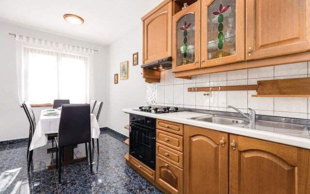 Nice Home in Povljana With Wifi and 2 Bedrooms