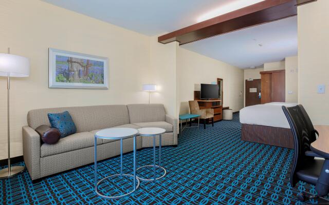 Fairfield Inn & Suites by Marriott Decatur at Decatur Conference Center