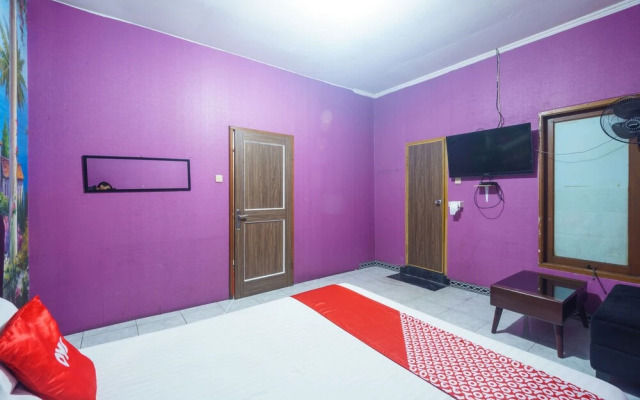 OYO 93134 Hotel Radom Near Kinderfield School