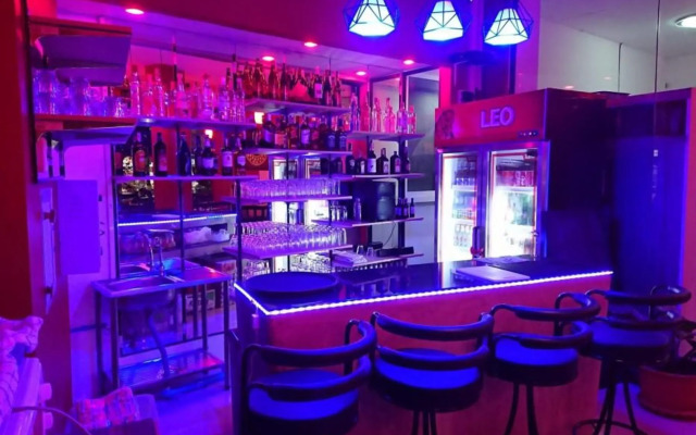 Red Sapphire Hotel