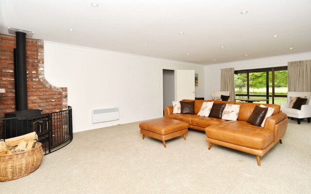 Kaiapoi Lakes Christchurch Holiday Homes