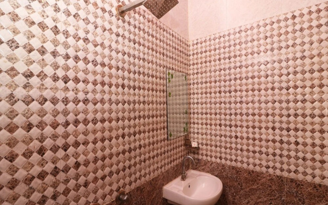OYO 22646 Jyoti Hotel