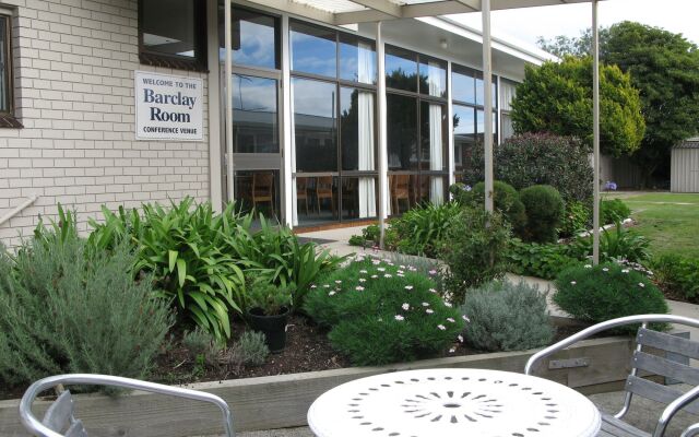 Barclay Motor Inn