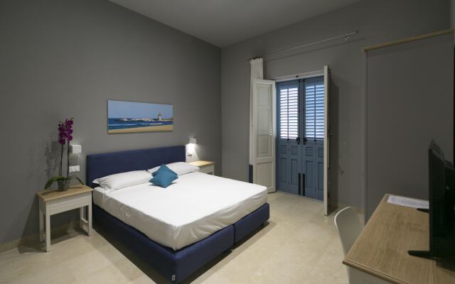 ZIBIBBO SUITES & ROOMS - Aparthotel in Centro Storico a Trapani