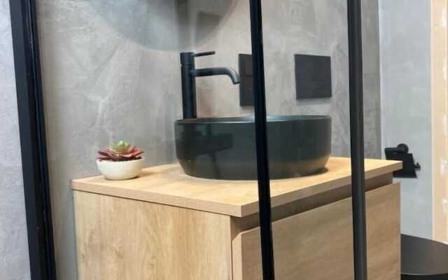 Royas Home Private Studio