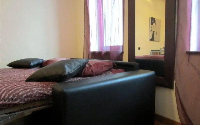 Temporary House - Milan Cadorna