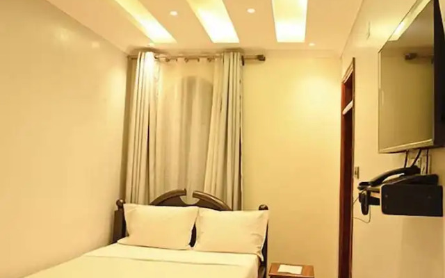 Neon Hotel Ntinda