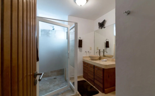 Lomas Mariposa by CocoBR