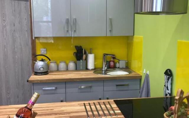 Nant Apartment - Ground Floor