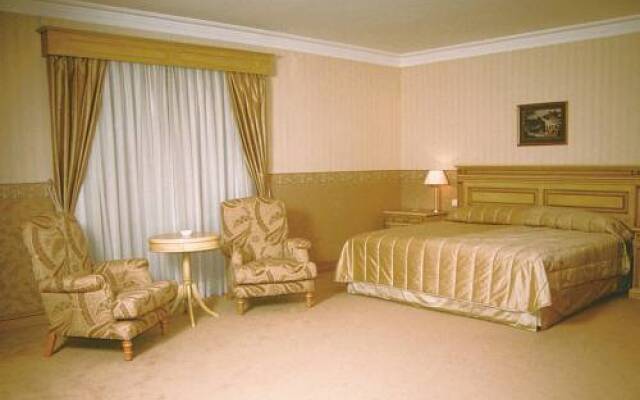Savon Hotel