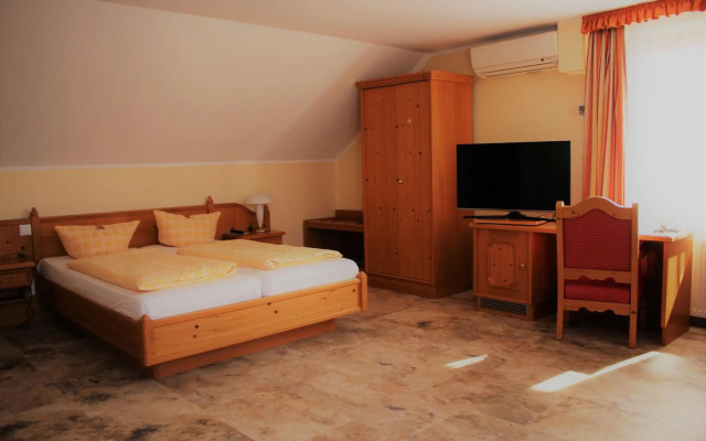 Bed Breakfast Hotel Ma Llerhof