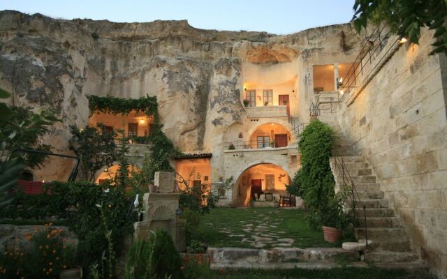 Elkep Evi Cave Hotel