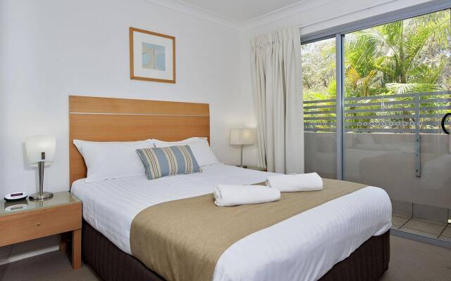 Shoal Bay Beachclub Apartments
