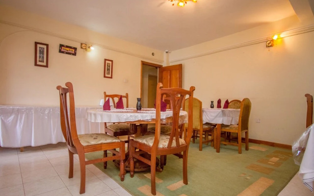 Ivys Inn Guest House