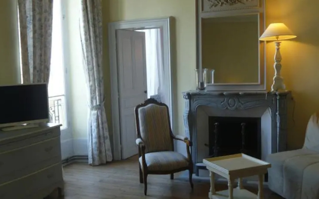 Chateau de Bessey les Citeaux
