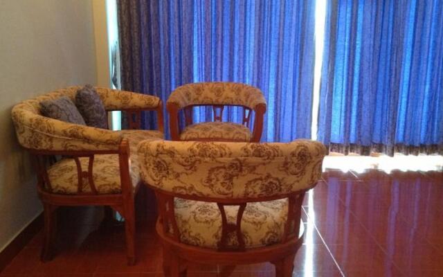 Dee-lek 1 Guesthouse & Restaurant