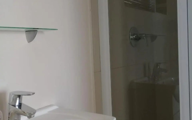 Broadway Bay Accommodation