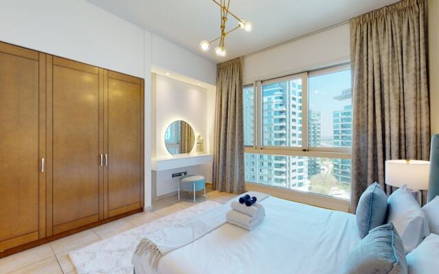 Marina Residence 1004