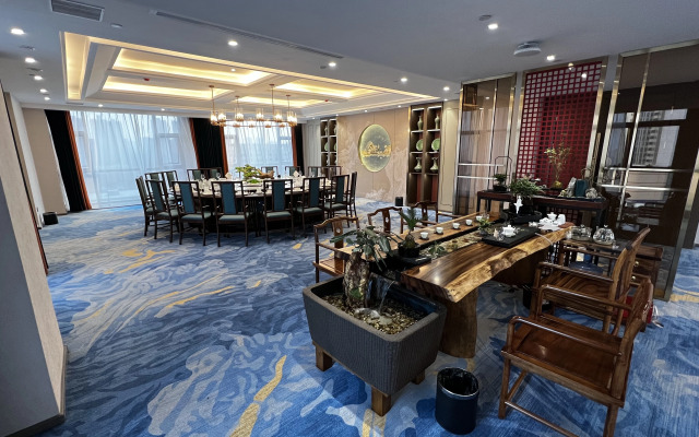 Vienna International Hotel Deng Zhou YingBinGuan