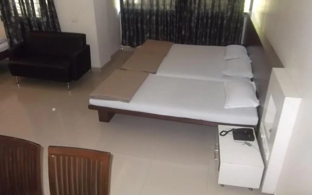 Hotel Rajshree Lodging