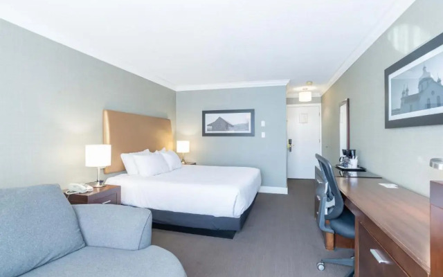 Sandman Hotel Vernon