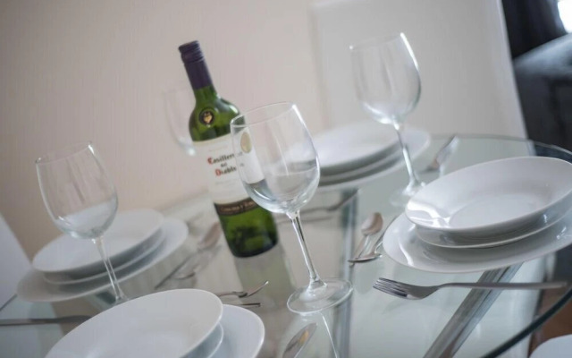 Beautiful Sea Winnings Two-bedroom Apartment