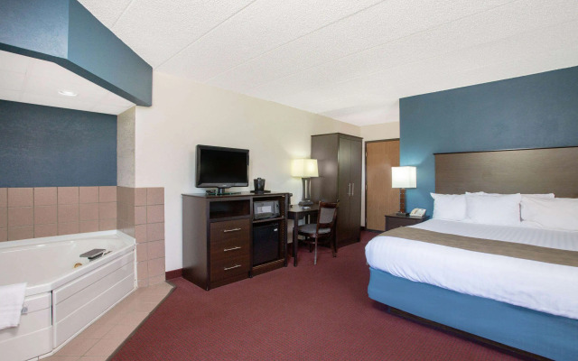 AmericInn by Wyndham Hayward