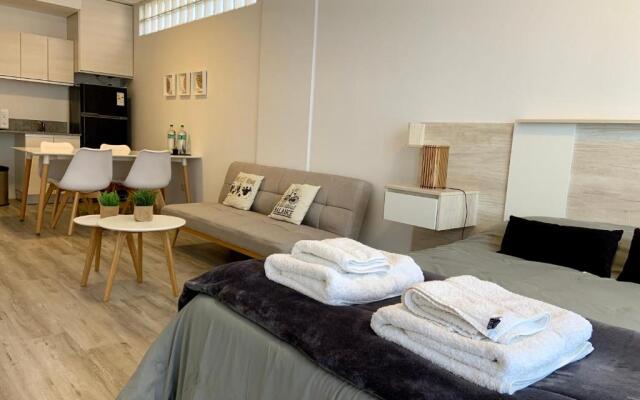 Monroe Suites