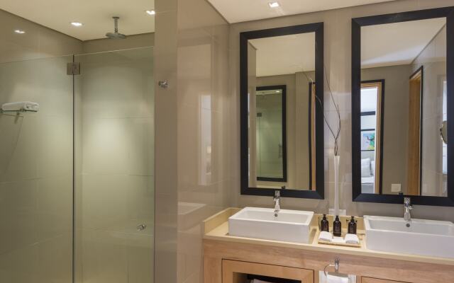 No5 Boutique Art Hotel by Mantis