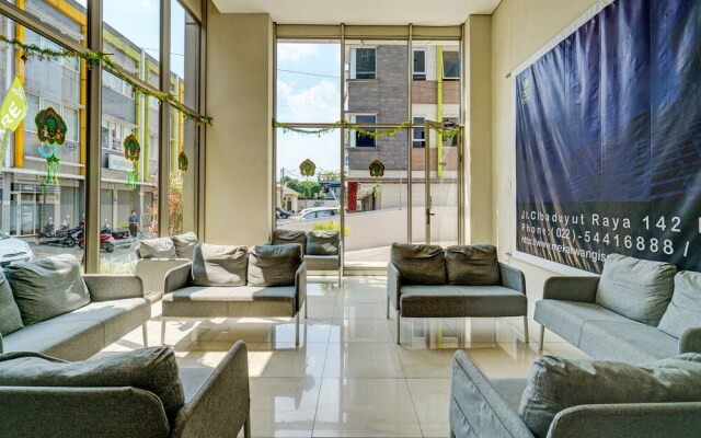 OYO Life 92548 M-square Apartment By Lins Pro